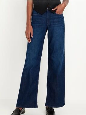 Old Navy dark wash Wow High-Waist Wide-Leg jeans.